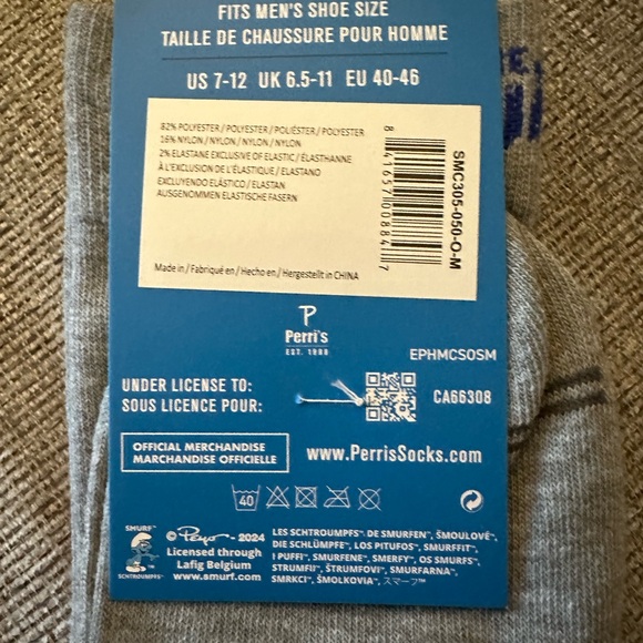 Smurfs socks.  Fits Men’s shoe size 7-12 US 2 pair.  Papa Smurf novelty - Picture 5 of 6